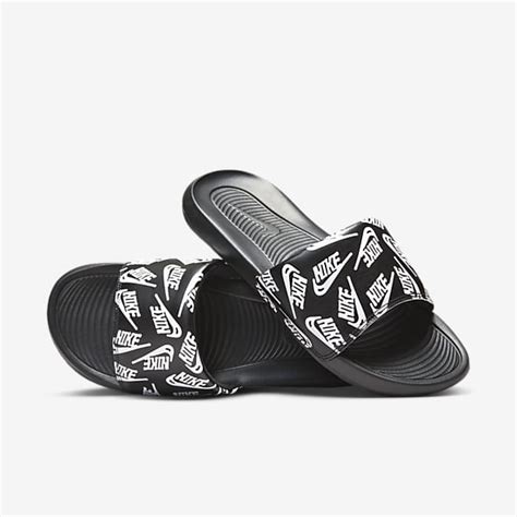 badslippers nike heren|Sandalen, teenslippers en badslippers voor heren .